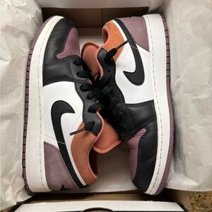 Nike air jordan 1 low SE 7y/7m/8.5w